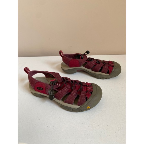 KEEN Newport H2 Water Sandals Women Red Outdoor Sport Size 7.5 Adjustable Hiking - Picture 2 of 6